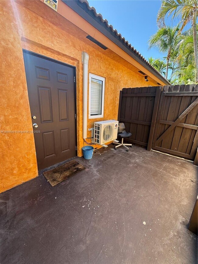 Building Photo - 15359 SW 172nd Terrace