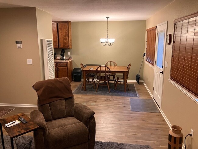 Building Photo - One level ground floor unit