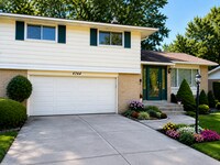Building Photo - Spacious 3-Bedroom Split-Level with Formal Dining Room, Fireplace, and Fenced Backyard