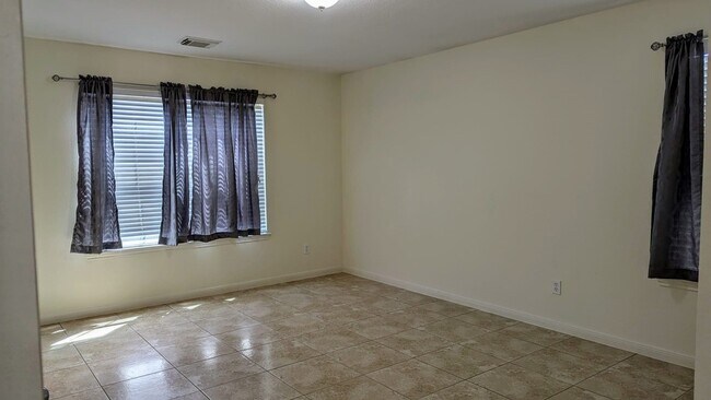 Building Photo - 16310 Cole Bridge Ln
