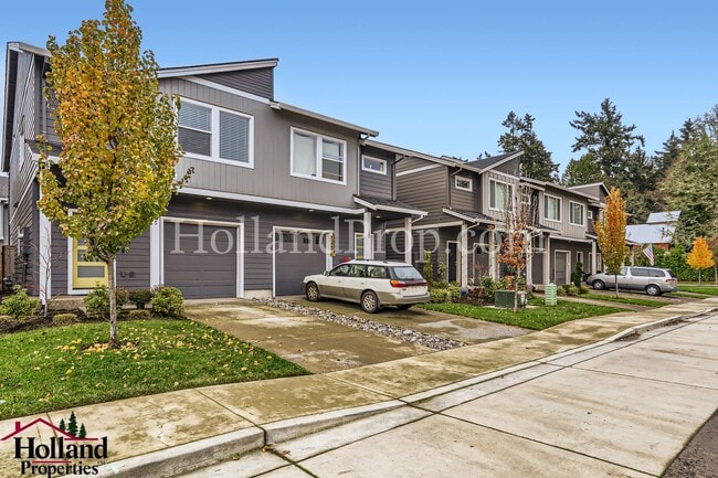 Building Photo - Gorgeous & Spacious Single-Home 3 beds 2.5 bath Available for you! NEW PRICE!