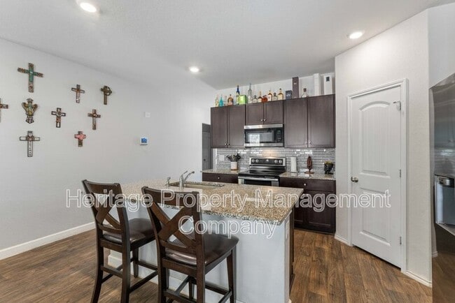 Building Photo - 829 Margay Lp