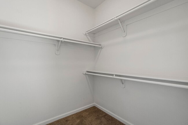 Building Photo - Beautiful 2-bedroom, 2 bath Condo in Gated Community