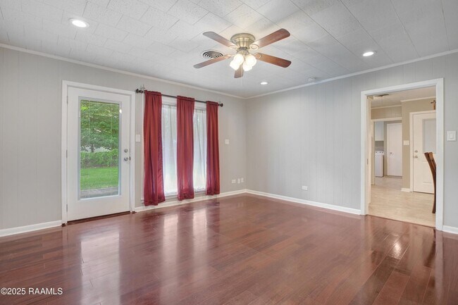 Building Photo - 100 Dunlieth Dr