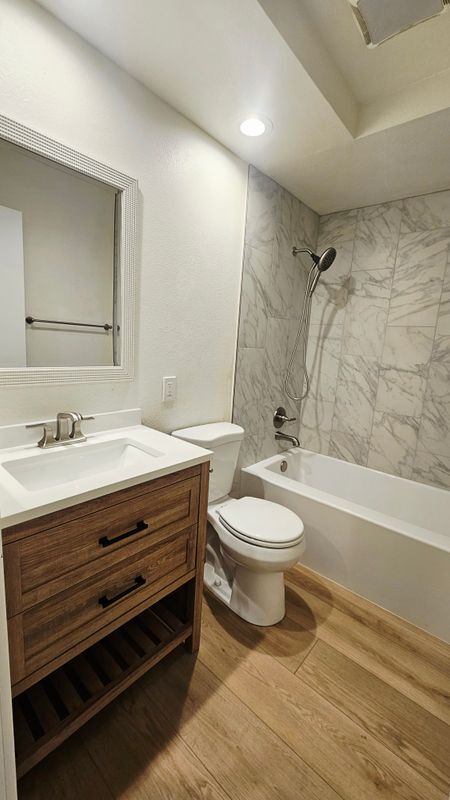 Building Photo - 6853 Shearwaters Dr