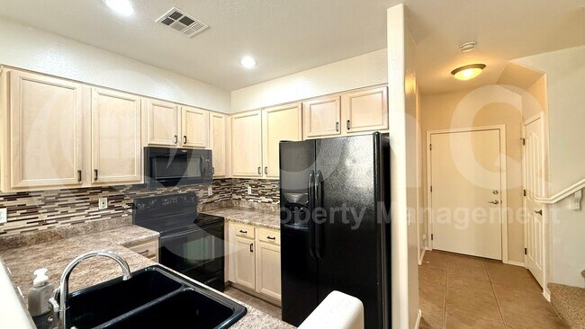 Building Photo - 6710 E University Dr