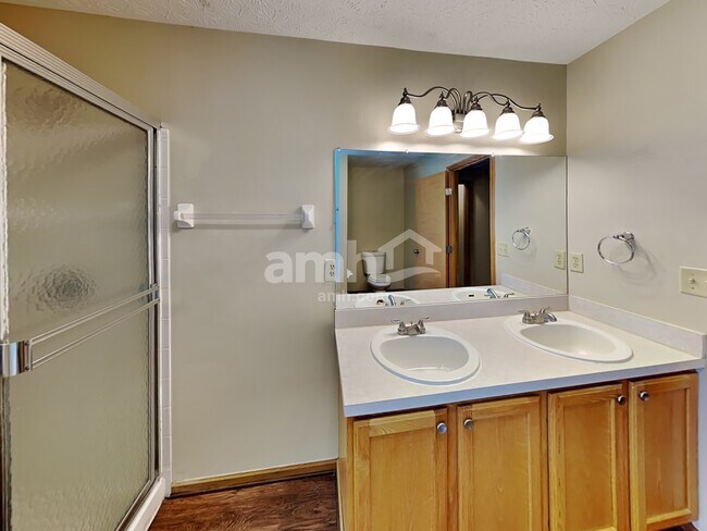 Building Photo - 7394 Winchester Cathedral Ct