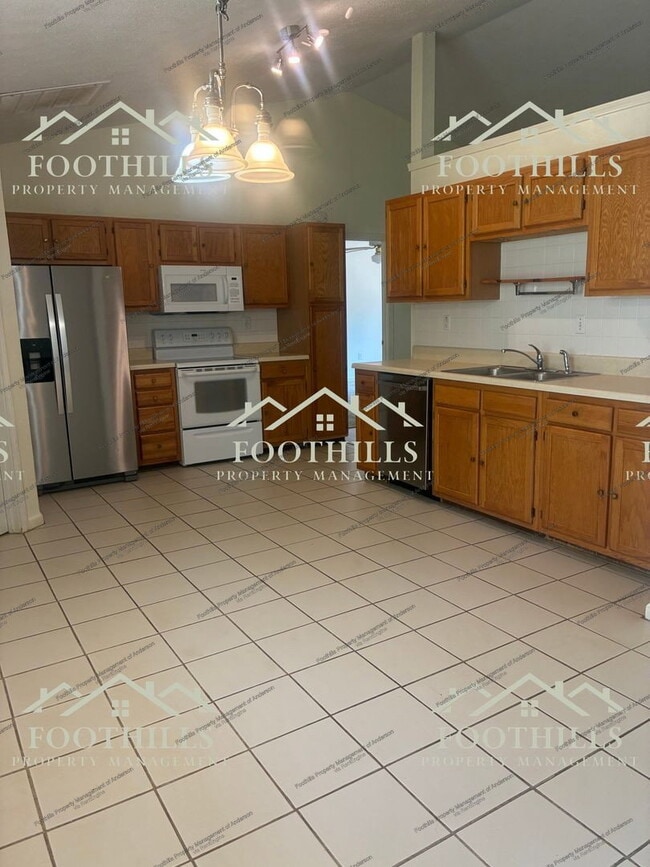 Building Photo - 1003 Ravenswood Dr