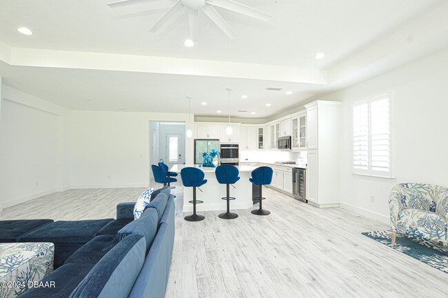 Building Photo - 853 Bama Breeze Dr