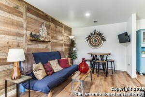 Building Photo - 103 Amber Dr