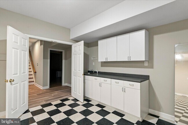 Building Photo - 41433 Red Hill Rd