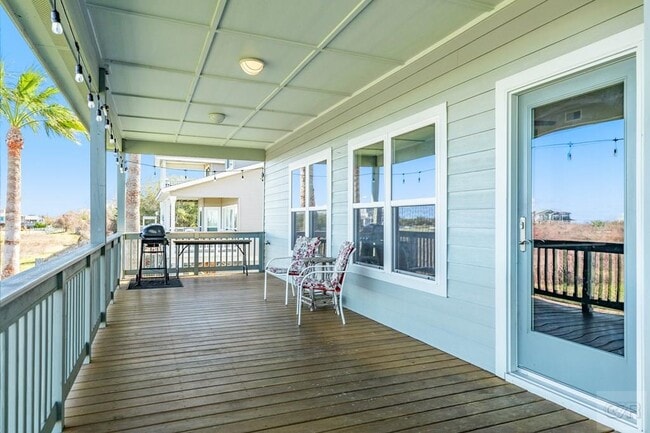 Building Photo - 12828 E Conquistador Dr