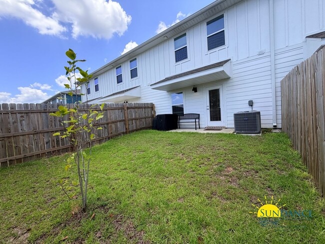 Building Photo - Beautiful 2 Story Townhouse in Milton – Close to Schools, Shopping & NAS Whiting Field!