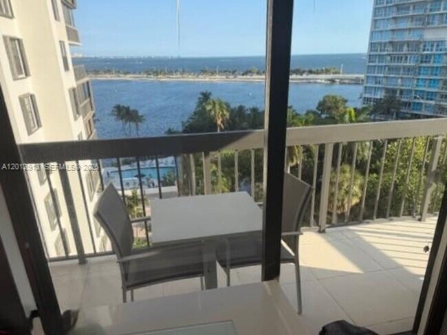 Building Photo - 2333 Brickell Ave