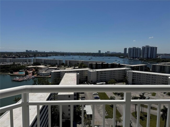 Building Photo - 18041 Biscayne Blvd