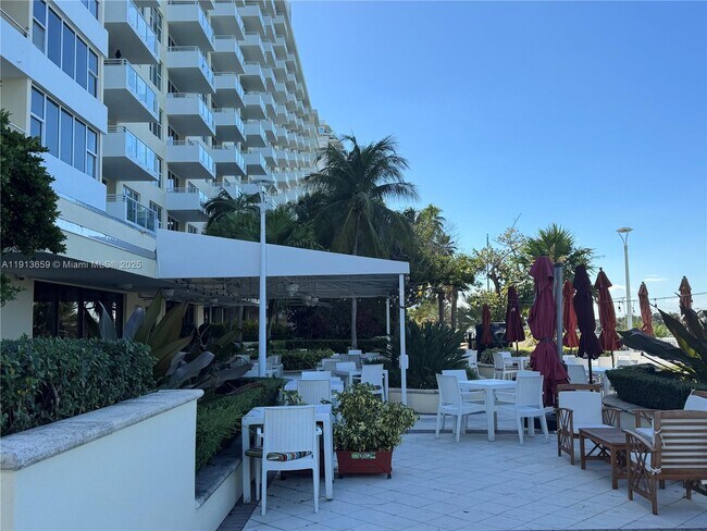 Building Photo - 5600 Collins Ave