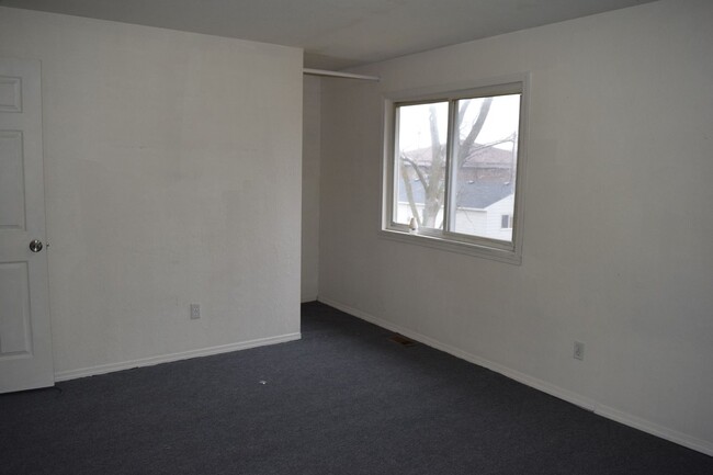 Building Photo - Welcome to our charming two-bedroom, one-b...