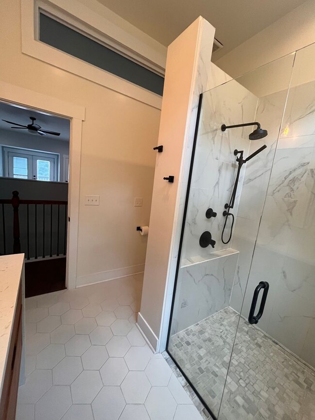 Building Photo - Lawrenceville 3 Bed, 2.5 Bath House with Parking for Lease July 1!