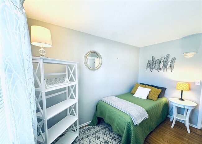 Building Photo - 37 Penhurst Rd