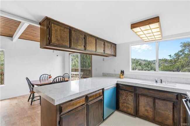 Building Photo - 1334 St Anton Dr