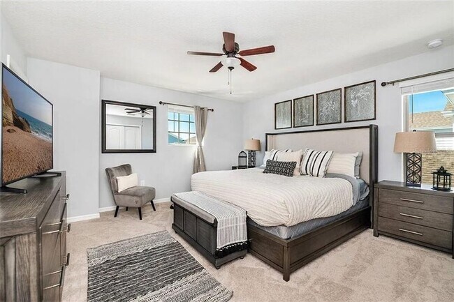 Building Photo - 2482 Dubai St