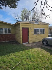 Building Photo - 1436 NW Ozmun Ave