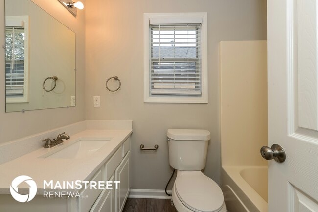 Building Photo - 3667 Sapphire Ct