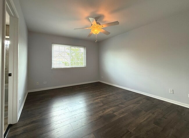 Building Photo - 924 Park Hill Cir