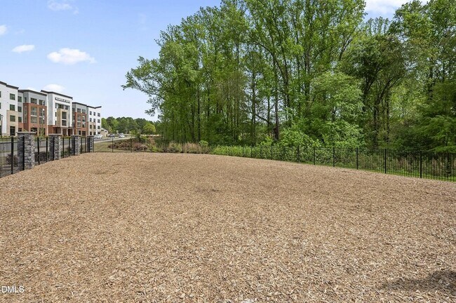 Building Photo - 1838 Woodall Crest Dr