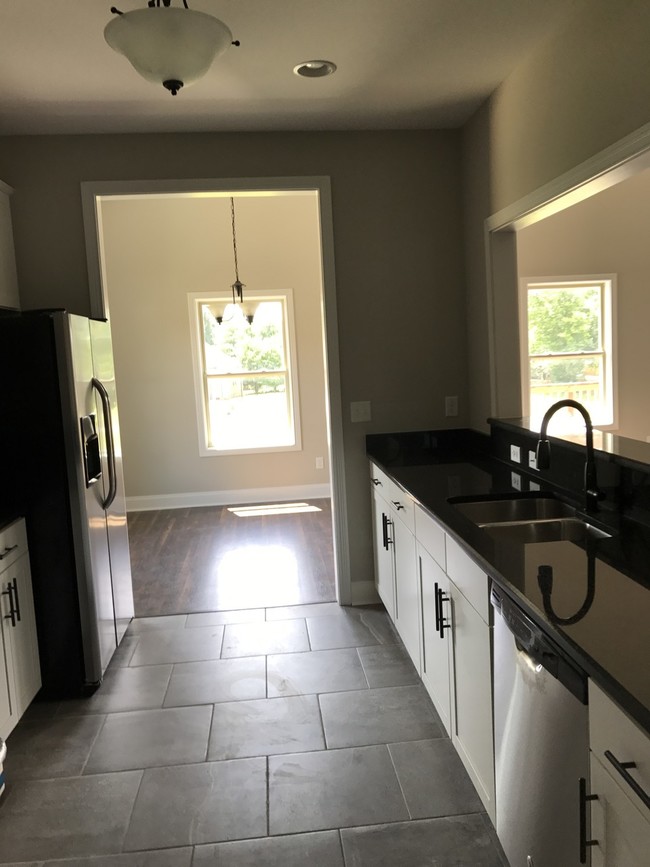Building Photo - 1042 Quiver Ln,  Sango Exit 11