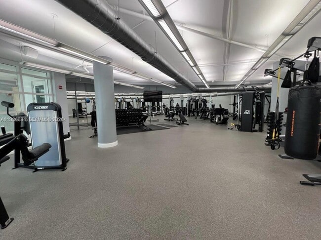 Building Photo - 253 NE 2nd St