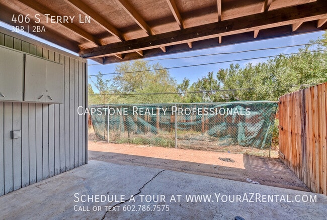 Building Photo - 406 S Terry Ln