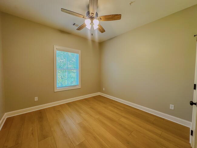Building Photo - 4089 Maranatha Ln
