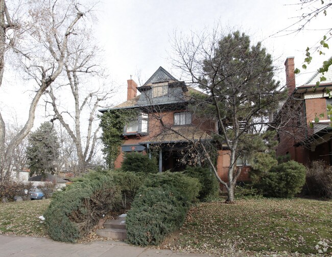 Building Photo - 872 N Clarkson