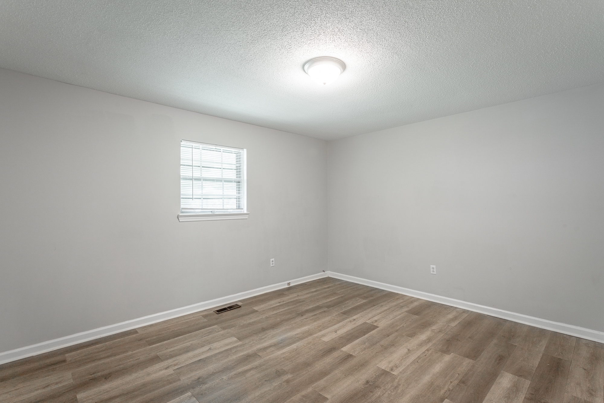 Building Photo - 218 Townsend Cir