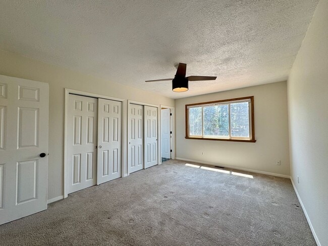 Building Photo - Welcome to your new home in the heart of T...