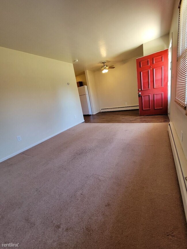 2 br, 1 bath Townhome Tecumseh Townhomes... 700 Waskin Dr Tecumseh