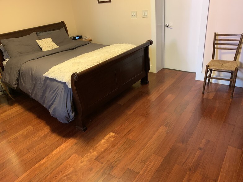 Master bedroom - 1830 18th St NW