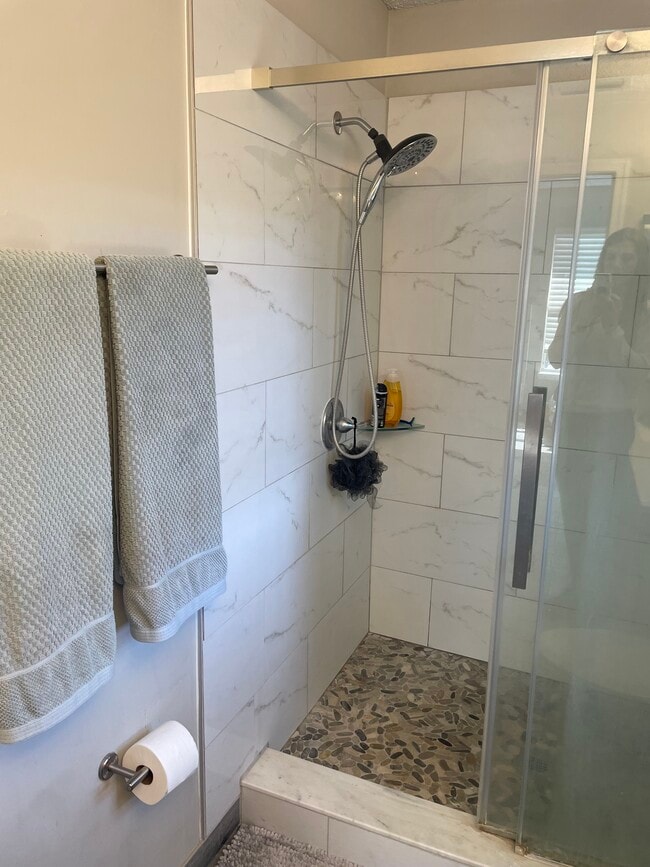 Building Photo - 293 Summer Springs Ct