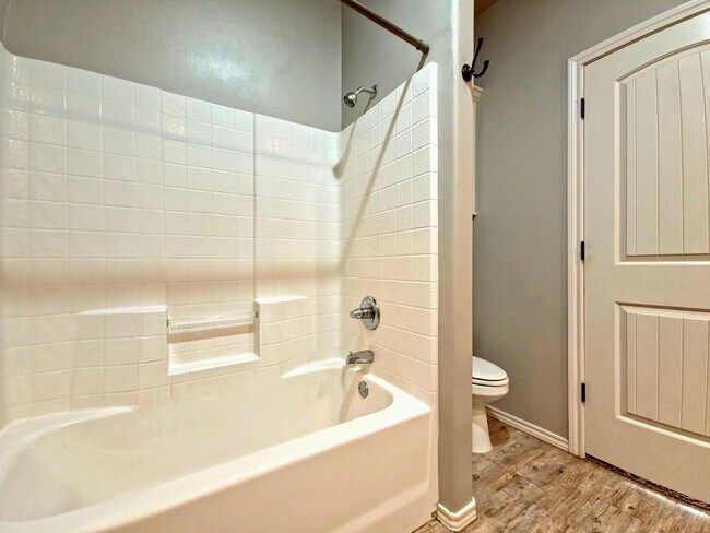 Building Photo - 1109 Preston Trails