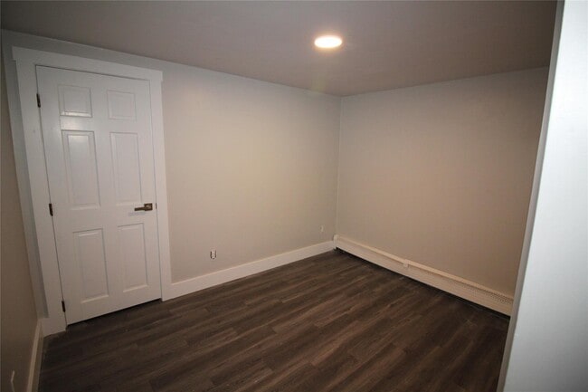 Building Photo - 488 N Lake Blvd