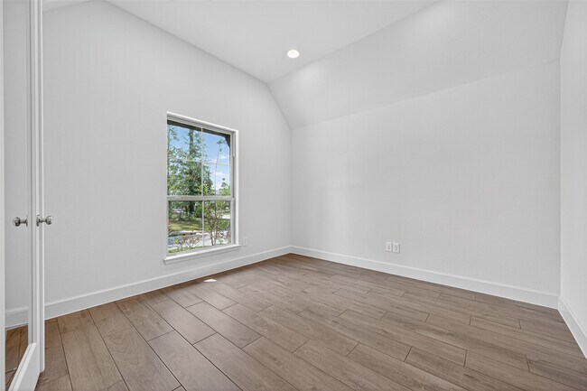 Building Photo - 324 Water Tupelo Dr