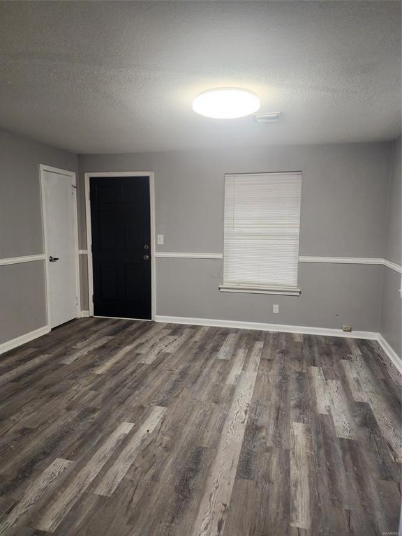 Building Photo - 4335 Rainbow Rd