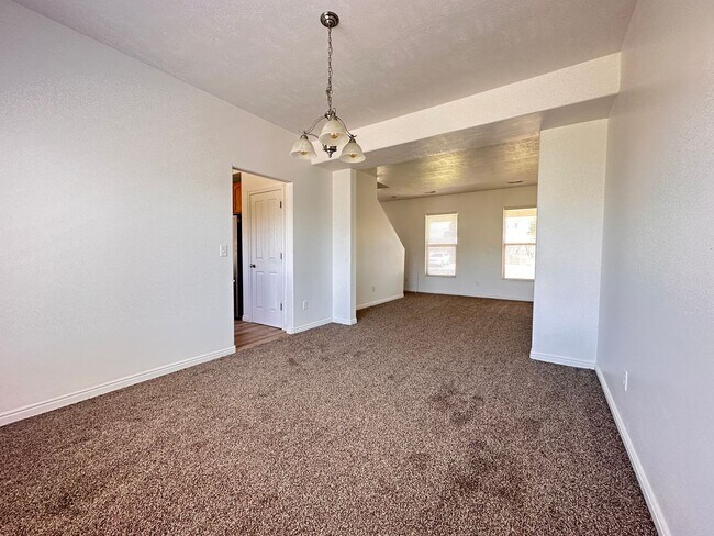 Building Photo - Great Lehi Home Now Available!