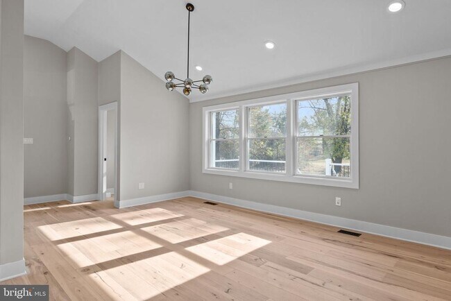 Building Photo - 271 Stoopville Rd