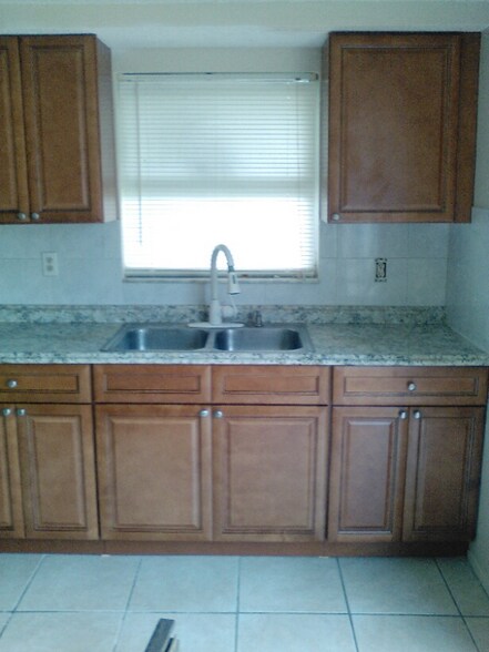 Building Photo - 5712 Quist Dr