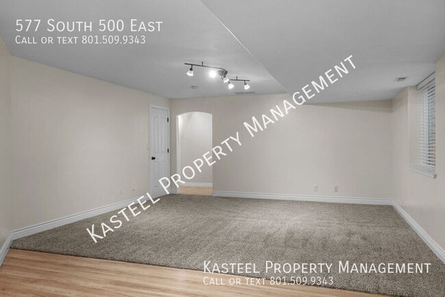 Building Photo - 577 S 500 E St