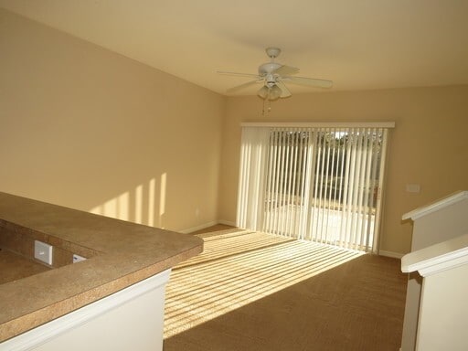 Building Photo - Townhouse in Fishhawk Ridge 2bd/2.5 bath