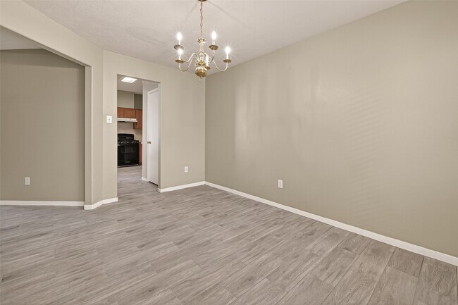 Building Photo - 19434 Brook Village Rd