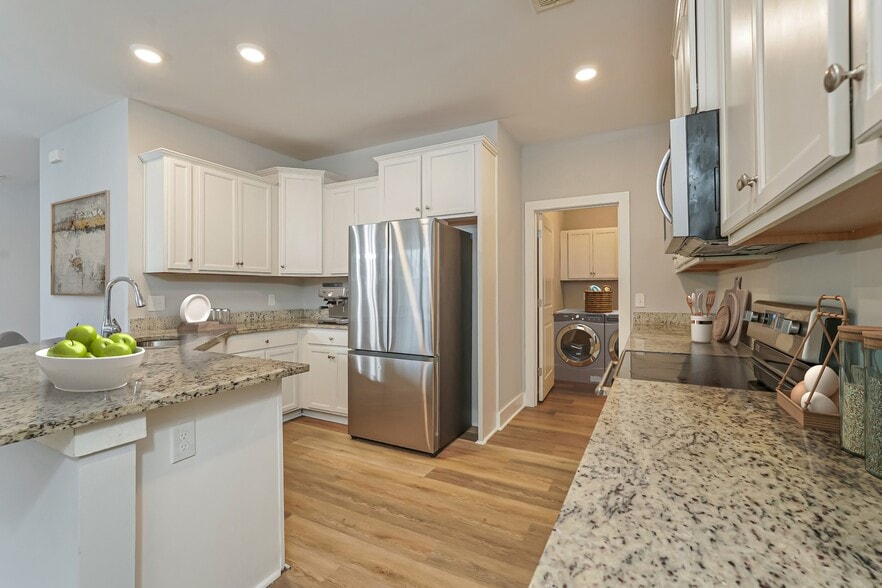 Building Photo - 1421 Feldspar Ct